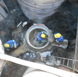 CONSTRUÄ«O DE POÄO EM ESTAÄ«O ELEVAT‡RIA DE ESGOTO - VARGEM GRANDE (SABESP) (2)